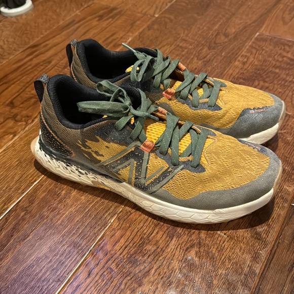 Trail running new balance size 12 worn once , needed a 12.5 my usual size. - Picture 2 of 5